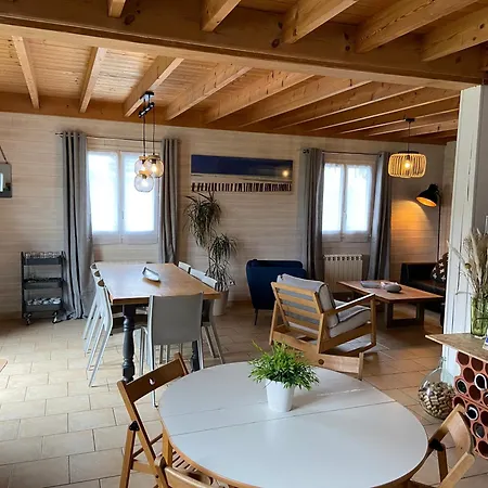 Maison En Bois Le Du Cap * سانجات