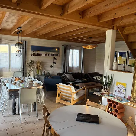 Maison En Bois Le Du Cap سانجات